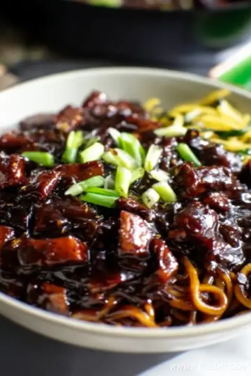 Korean Black Bean Sauce Noodles (Jajangmyeon)